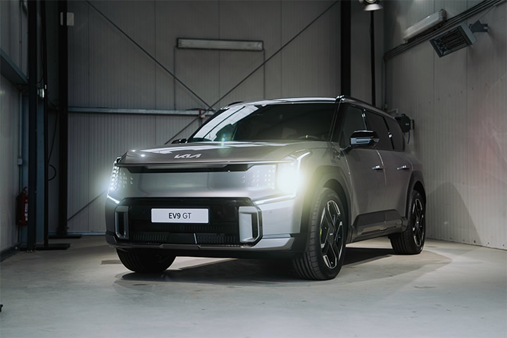 Kia EV9 GT, Aussenansicht, vorne links